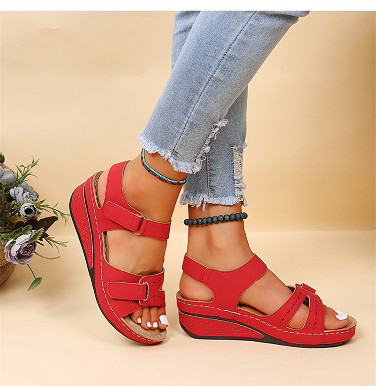 Chic Comfort Sandals - Bella