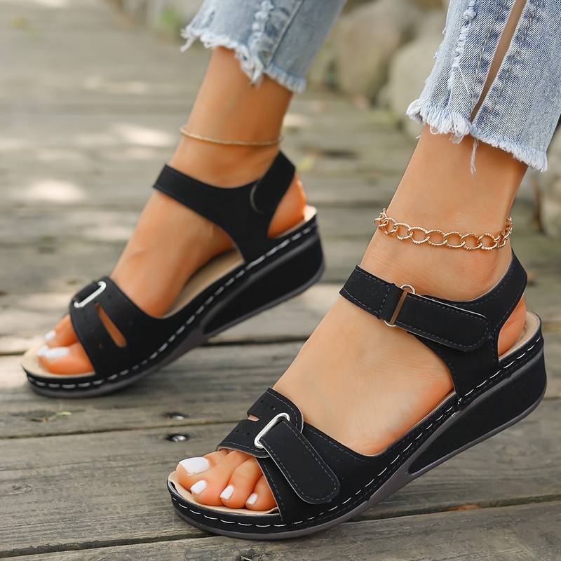 Chic Comfort Sandals - Bella